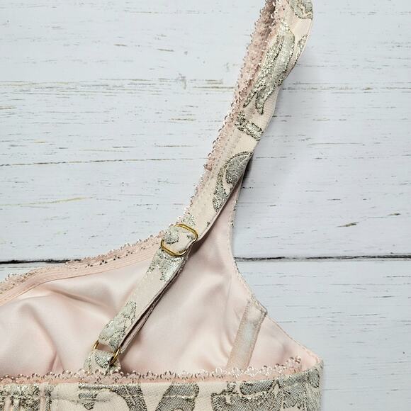 Rumored Cream Lace-Up Crop Top - Picture 8 of 10